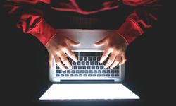 Siber çetelerin yeni hedefi gençler: Burs vaadiyle suç zinciri tuzağı