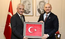 MÜSİAD Başkanı Özdemir'den Düzce Valisi Makas’a "hayırlı olsun" ziyareti etti.