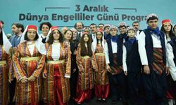 Yusuf Tekin, Engelsiz Yaşam Fuarı'na katıldı