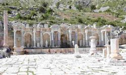 Bulutların arasındaki Sagalassos Antik Kenti ziyaretçilerini bekliyor