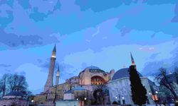 Fethin sembolü Ayasofya Camii'nin ibadete açılmasının 4.yıl dönümü