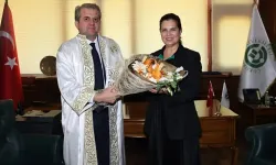 ÇÜ'de Rektör Değişimi: Beriş Görevine Başladı