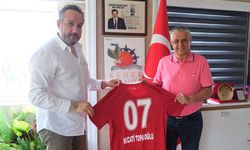 Antalyaspor Başkanı Boztepe’den Kemer'e ziyaret