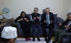 Cumhurbaşkanı Erdoğan'dan trafik kazasında hayatını kaybeden Betül Önderoğlu’nun ailesine taziye ziyareti