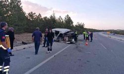 Karaman'da tarım işçilerini taşıyan minibüs devrildi: 2 ölü, 13 yaralı