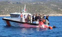 Kaş’ta Cumhuriyet'e saygı yürüyüşü