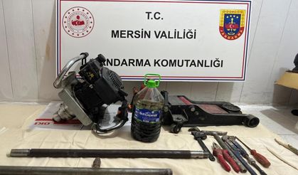 Mersin’de kaçak defineciler suçüstü yakalandı