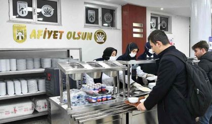 Ankara Büyükşehir Belediyesinin “Gençlik Sofraları” uygulaması başladı