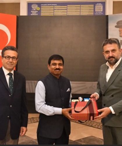 Hindistan Büyükelçisi AKK'de; Hint çayıyla başlayan sohbet, ÇAYKUR’la taçlandı