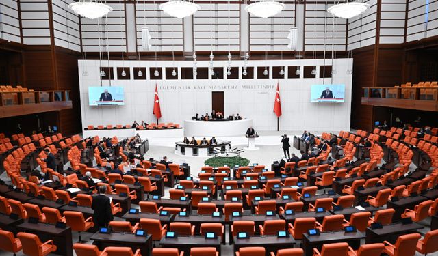 TBMM'de Kabul Edilen Devlet memurlarına ilişkin düzenlemenin ayrıntıları belli oldu