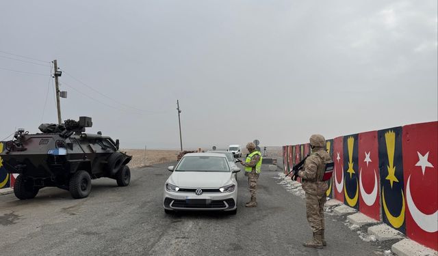 Kars'ta jandarmadan 'şok' yol uygulamaları gerçekleştirildi