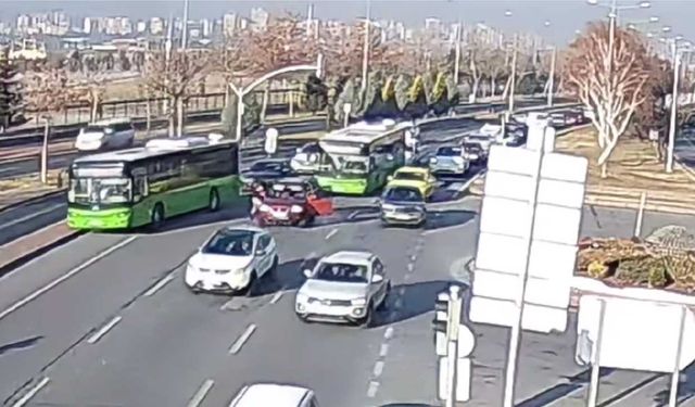 Kayseri’de nefes borusuna yemek kaçan kadın sürücüyü otobüs şoförü kurtardı