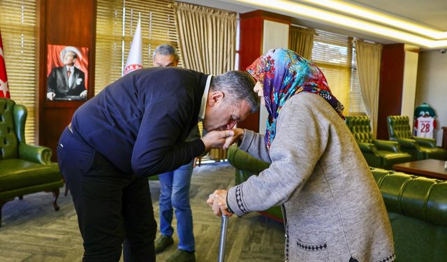 Başkan Necmi Sıbıç Bulancaklıları makamında ağırladı