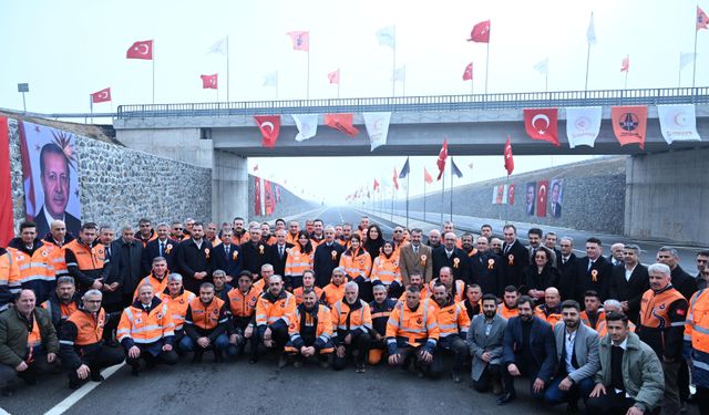 Elazığ-Harput il yolu trafiğe açıldı: Yarım saatlik yol 8 dakikaya düştü