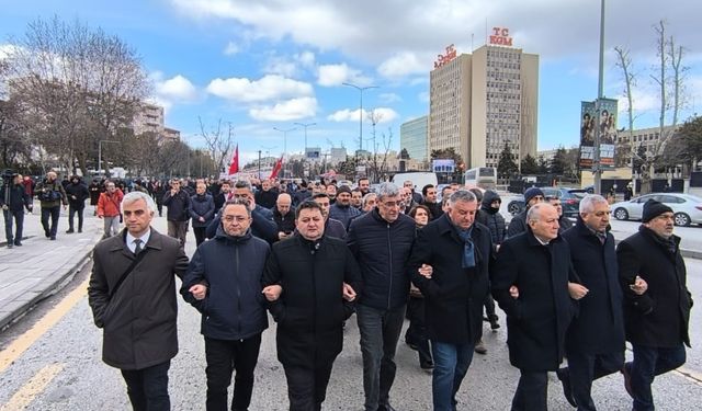 GMİS Yönetimi, Ankara'da Çayırhan işçilerinin yürüyüşüne katıldı