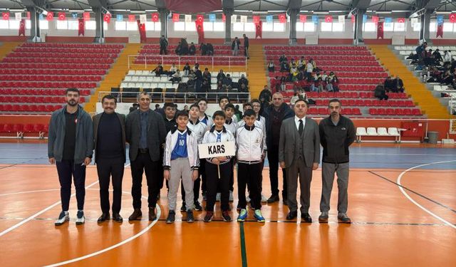 Okul sporlarında Kars'ı Özel Çelik Başarı Koleji temsil edecek