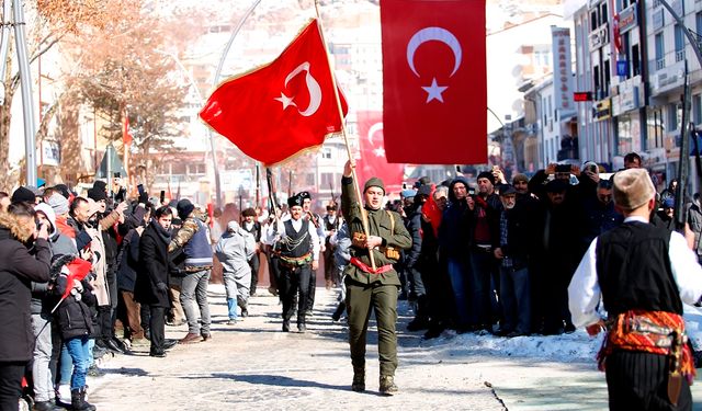 Bayburt'ta 107. yıl törenlerinde büyük coşku hakimdi