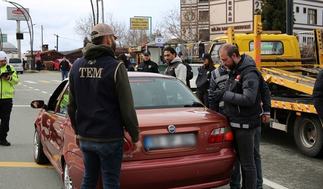 Rize'de okul çevrelerinde güvenlik uygulamaları devam ediyor