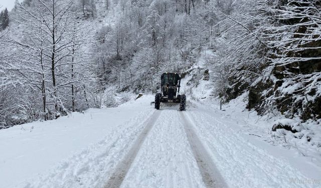 Şalpazarı’nda okullara bir günlük kar yatili