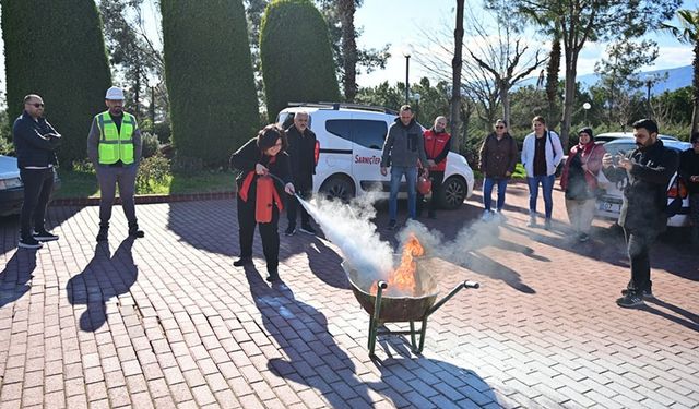 Kumluca'da iş güvenliği eğitimi ve yangın tatbikatı gerçekleştirildi