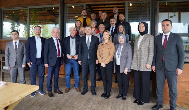 Finike Belediyesi, gastronomi toplantısında yerel ürünleri tanıttı