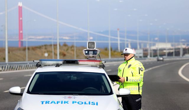 Çanakkale’de yapay zeka destekli "Trafidar" hız denetimine başladı