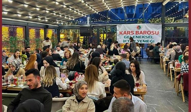 Kars Barosundan geleneksel iftar programı