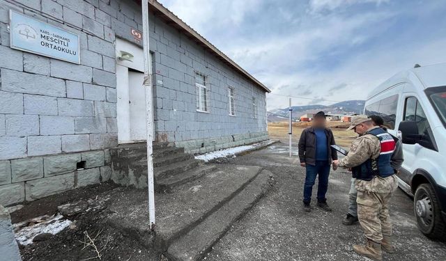 Kars'ta “Huzurlu Okul Önleri ve Huzurlu Sokaklar” uygulaması yapıldı