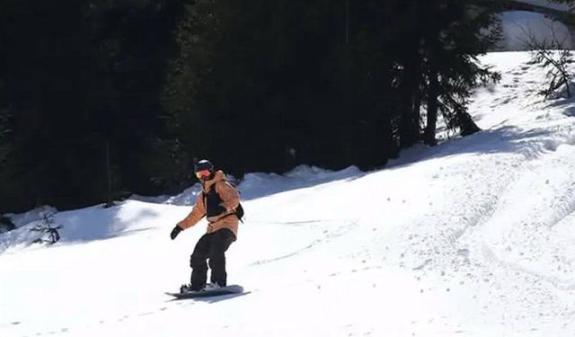 Giresun Kümbet Yaylası'nda kayak etkinliği