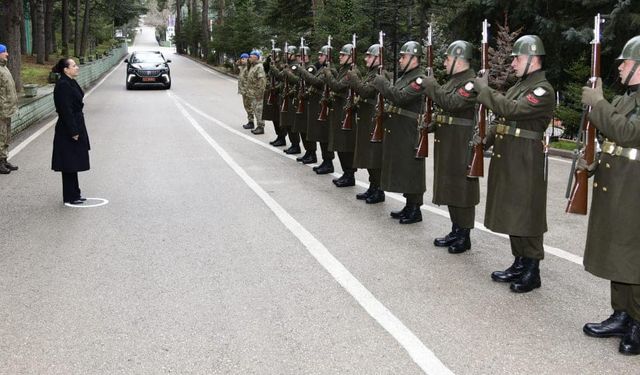 Burdur Valisi Tülay Baydar Bilgihan’dan Eğirdir’e ziyaret