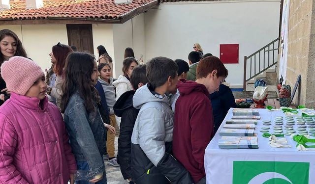 Burdur’da bağımlılıkla mücadelede el emeği sergisi