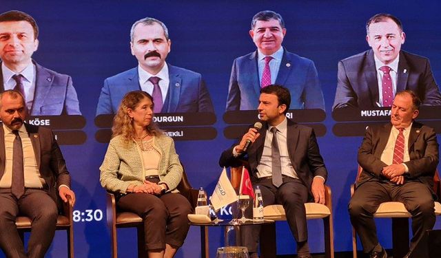 Siyasette kadının yeri ve geleceği üzerine bir panel