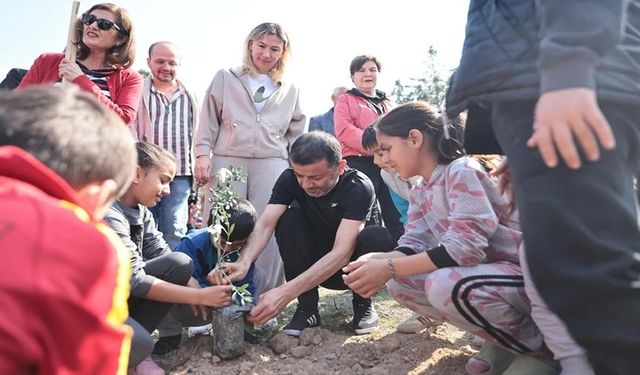 Katledilen 445 kadın anısına Denizli'de fidanlar toprakla buluştu