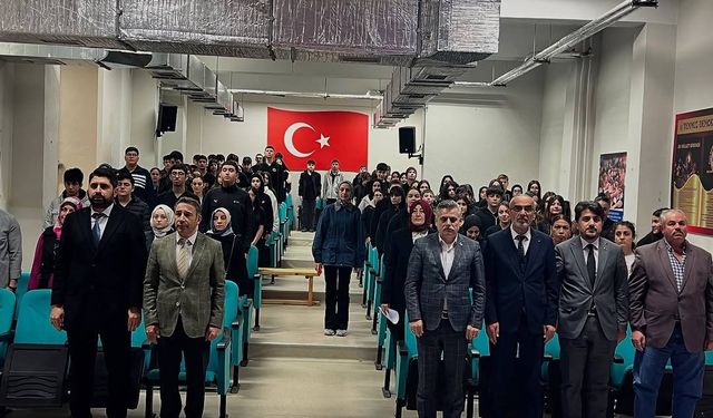 Okul koridorlarında Abdürrahim Karakoç şiirleri yankılandı