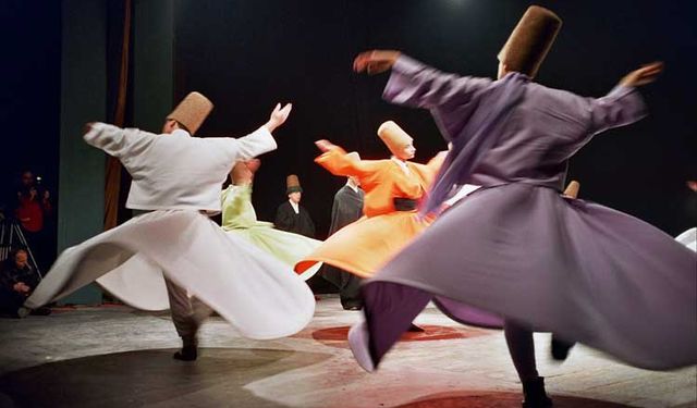 Aksaray'da Ulu Cami önünde gönüller sema ile huzur bulacak