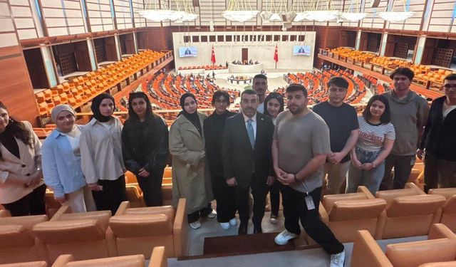 Kars Milletvekili Adem Çalkın, Kafkas Üniversitesi öğrencilerini TBMM’de ağırladı