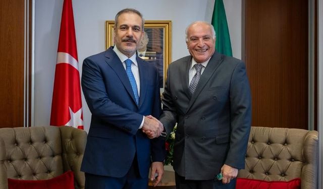 Bakan Fidan, Cezayirli mevkidaşı Attaf ile görüştü