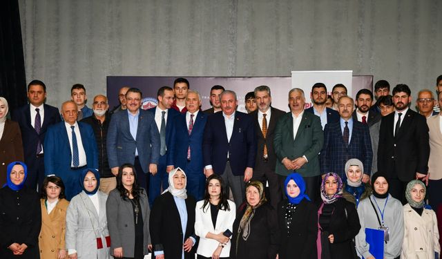 Mustafa Şentop, Gençlik Akademisi'nin konuğu oldu!