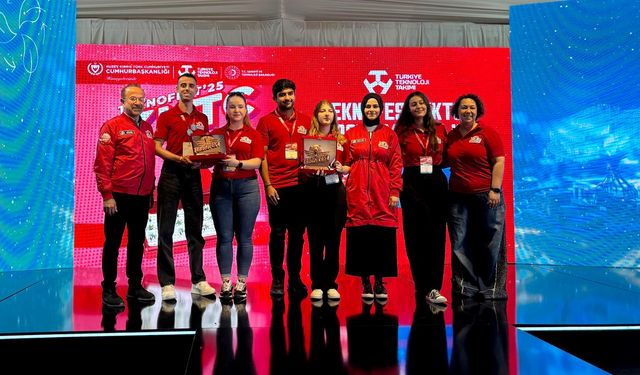 TEKNOFEST KKTC’de ÇOMÜ rüzgârı: AquaVio takımı “Ticarileştirme Potansiyeli Ödülü”nü kazandı