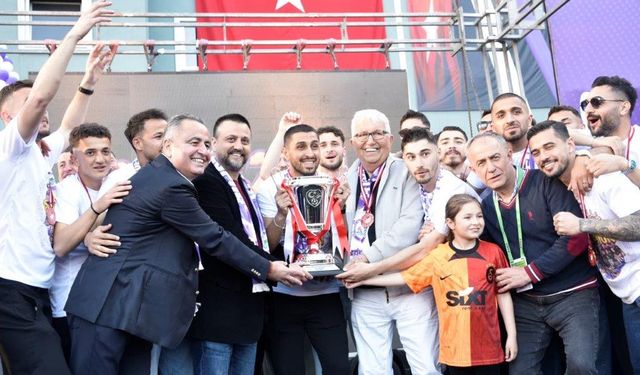 Şampiyon Kdz. Ereğli Belediyespor, kupasına kavuştu