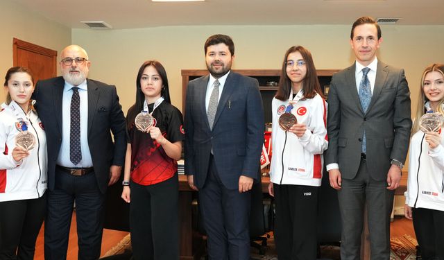 Avrupa'da büyük başarı gösteren millî karatecilerden RTÜK’e ziyaret