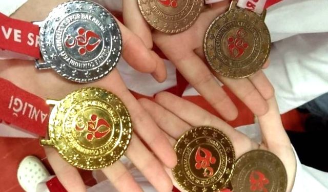 Ordulu minikler 4 sporcu ile Avrupa’da