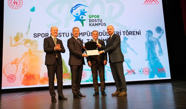 Ağrı İbrahim Çeçen Üniversitesi'ne "Spor Dostu Kampüs" ödülü verildi