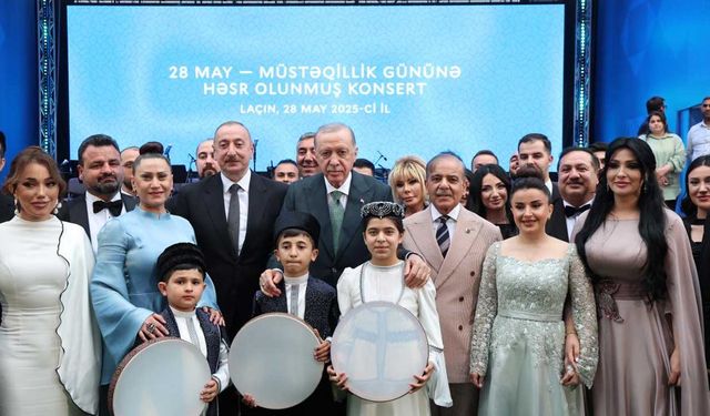 Cumhurbaşkanı Erdoğan, Azerbaycan’daki Bağımsızlık Günü Konserine katıldı