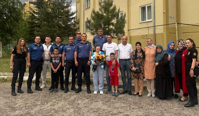 Kayseri'de Fatma’ya unutulmaz polis sürprizi: "Bir hayal, bir gülümseme"