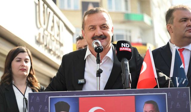 A Parti Genel Başkanı Ağıralioğlu Nevşehir’de esnafı dinledi, İl Binasını açtı