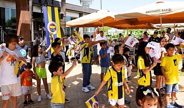 Adana Fenerbahçeliler Derneği’nden kahvaltı buluşması
