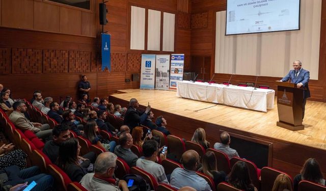 İzmir'de Başkan Tugay’dan güvenli kentleşme çağrısı