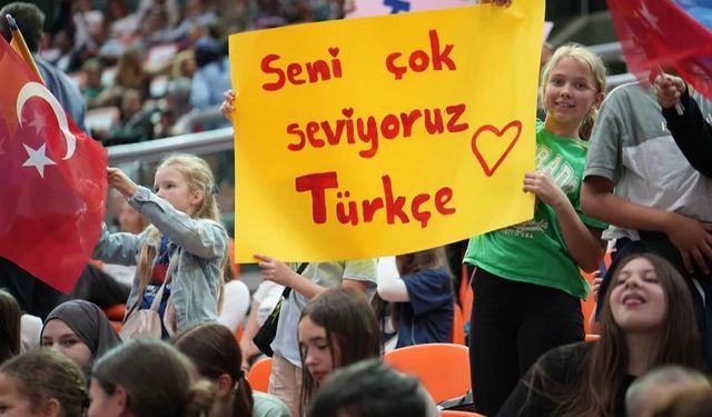 5 bin çocuk, tek bir dil!