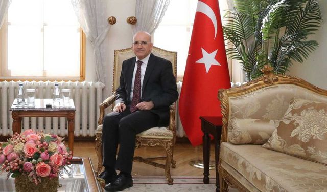 Bakan Şimşek: "Enflasyon beklentilerindeki iyileşme mücadelemize güç katıyor"